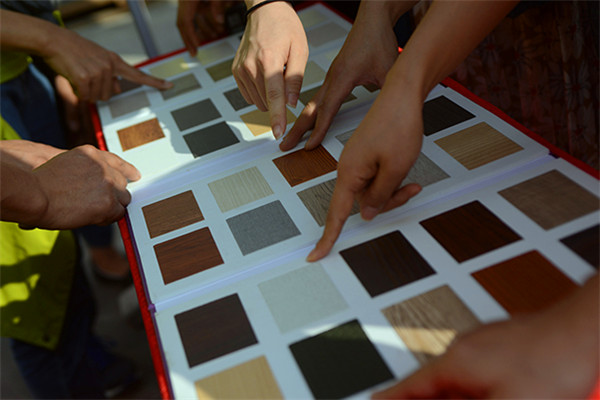 品擇金屬板色卡.jpg 品擇金屬板色卡.jpg