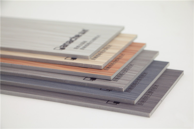 新房子裝修什么樣的新型墻面裝飾板比較好 新房子裝修什么樣的新型墻面裝飾板比較好